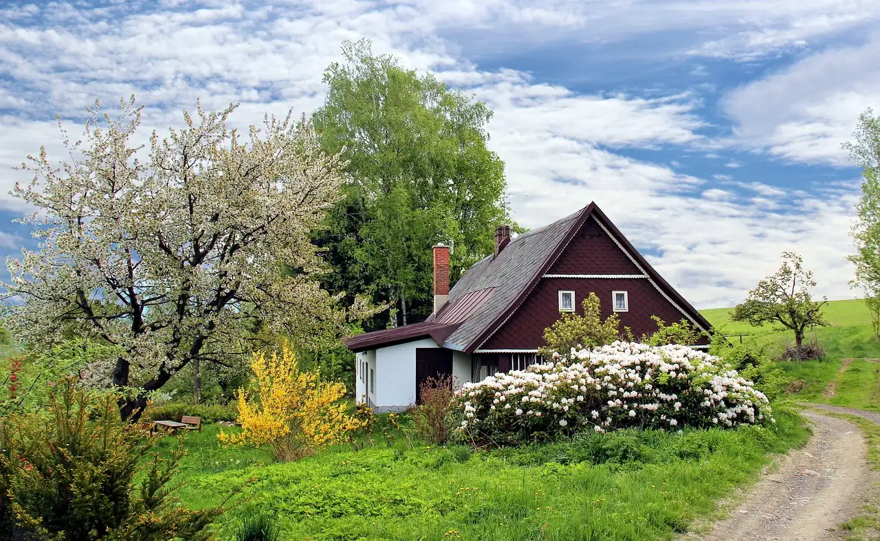 gartenhaus-flensburg-freizeitraum-stauraum-eleganz-fur-ihren-garten