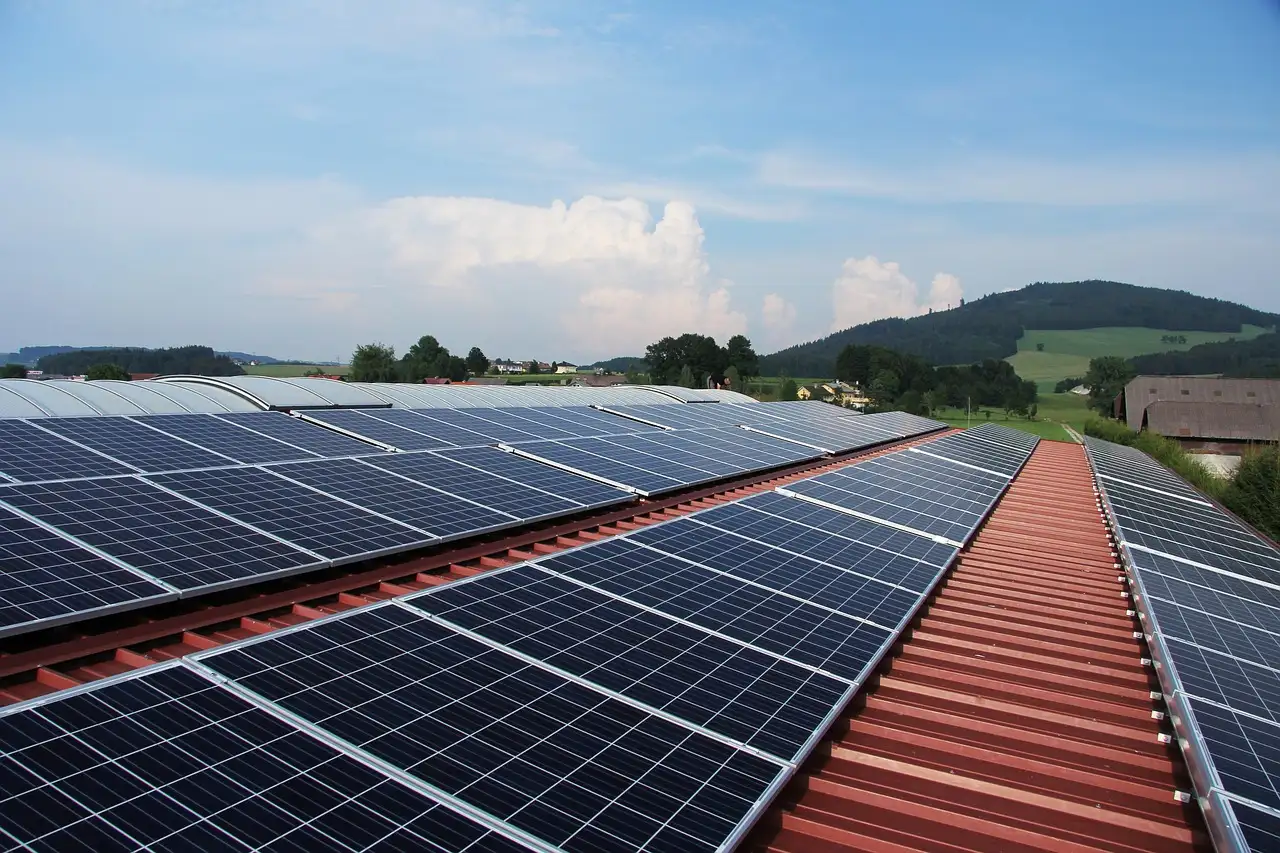 photovoltaik-flensburg-sonnenenergie-flensburg-so-einfach-geht-die-solare-revolution-mit-tt-bau-nord